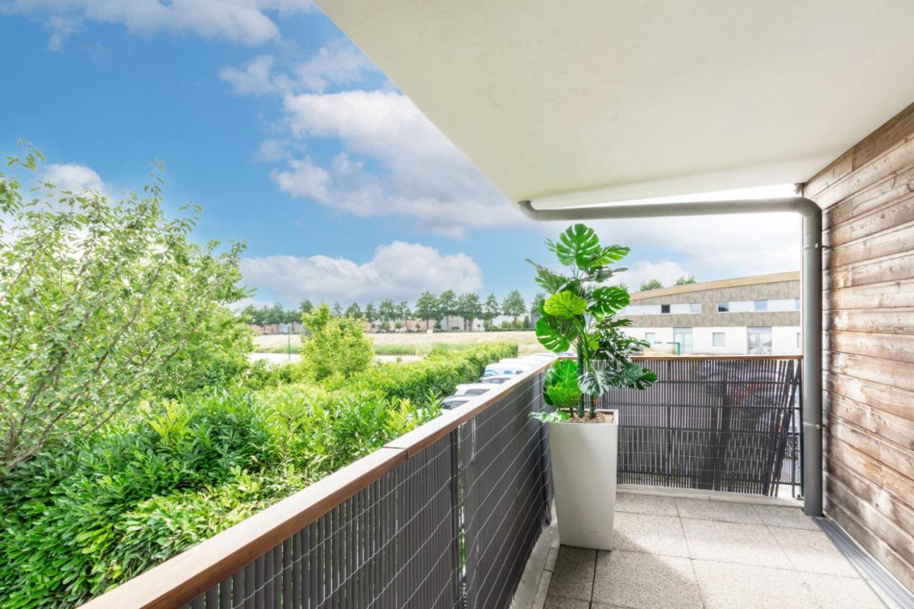 La Canopee By Plaza Serris Exterior photo