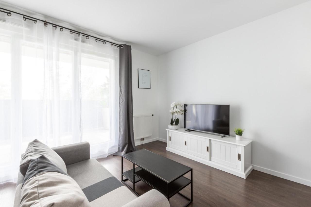 La Canopee By Plaza Serris Exterior photo